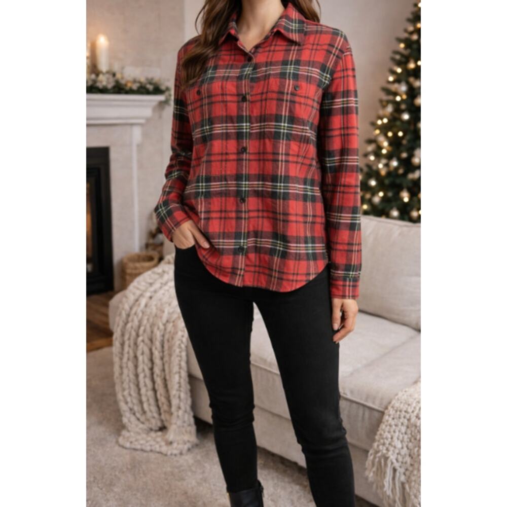 NWT- RVCA x Stella Women’s Red Plaid Flannel Shirt Size Medium